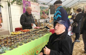 Les résidents guidélois au marché de Noël de Pont-Scorff