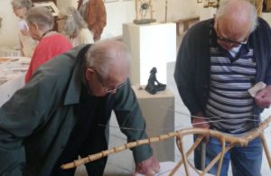 Les résidents d’Espace & Vie Guidel visitent l’art dans les chapelles