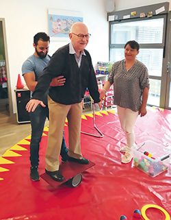 initiation au cirque seniors espace et vie