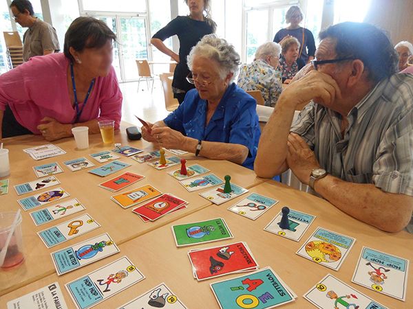 Flip De Parthenay Espace Vie Residence Services Seniors