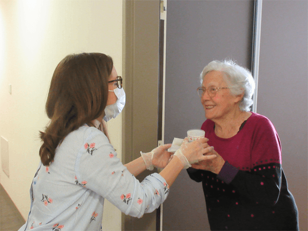 visite appartement résidence seniors pendant le confinement